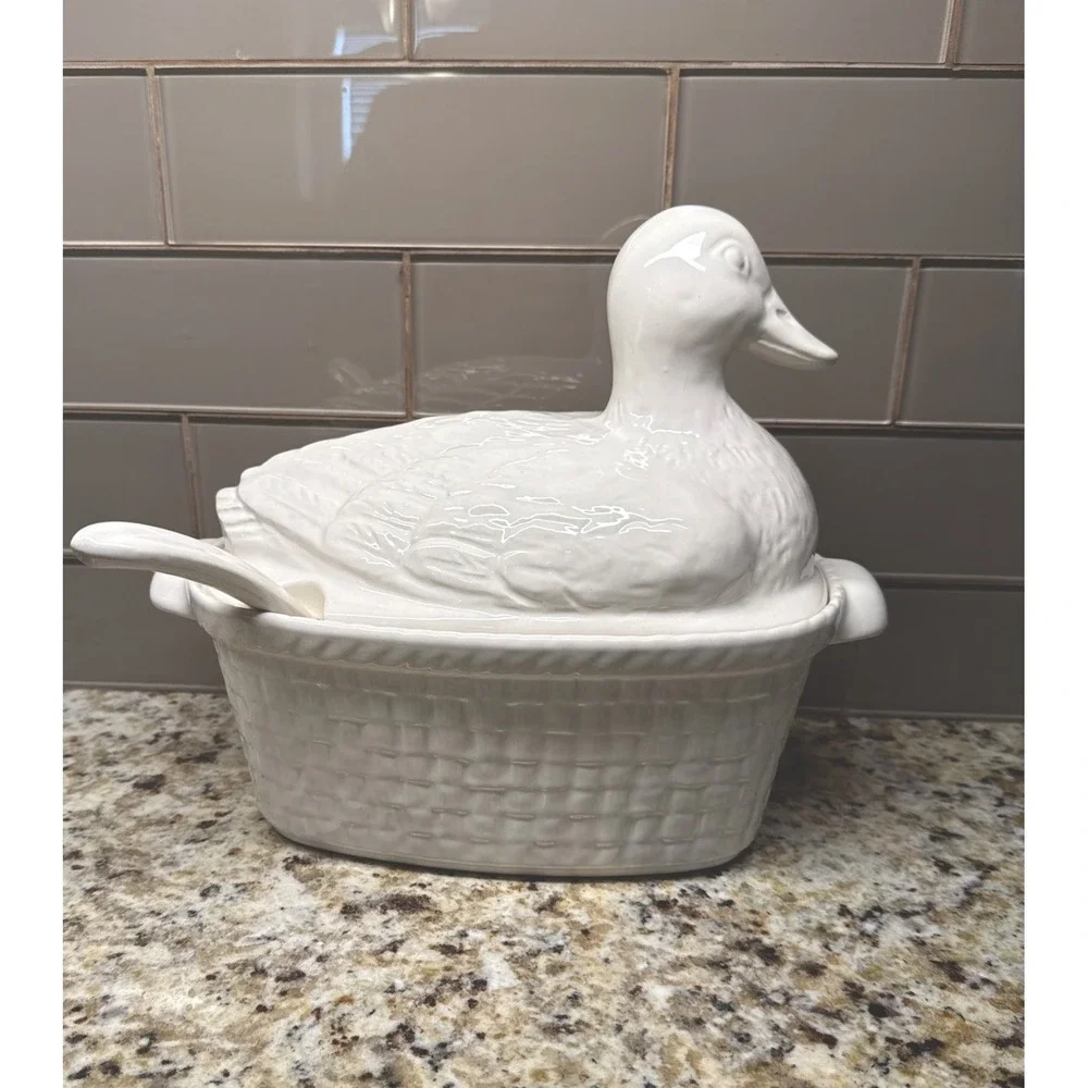 Whittier Pottery White Duck Soup Tureen Ladle Vintage 1983 USA Calif Cottagecore